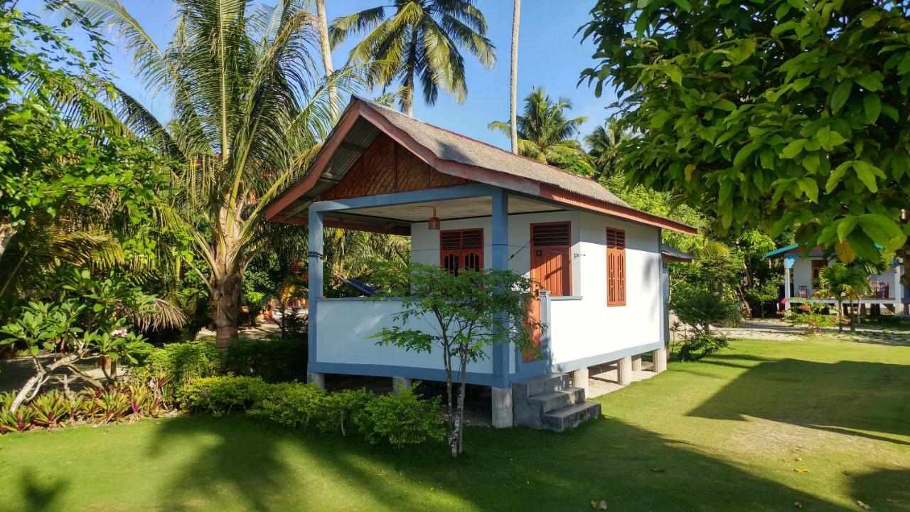 New Raya - Nias Beach Bungalows Lagudri Esterno foto